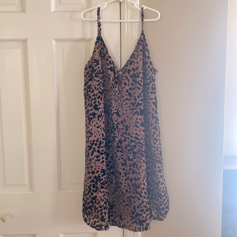 Slip on cheetah top